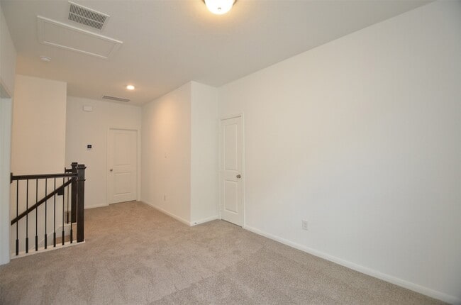 Building Photo - 5631 Pearl Vis Dr