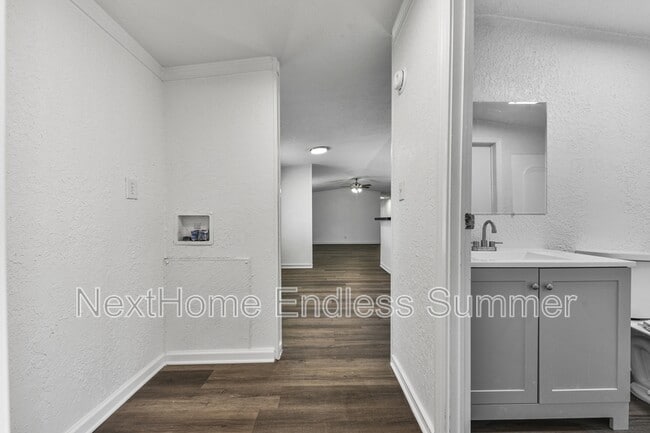 Building Photo - 119 Mccallman Rd