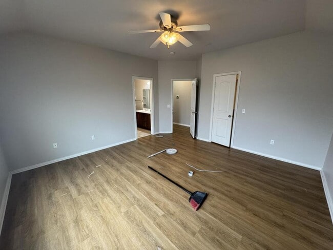Building Photo - 4614 Rock Creek Rd