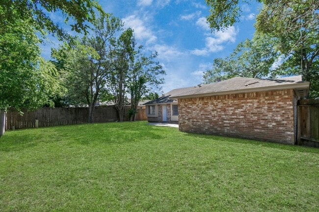 Building Photo - 13734 Cologne Dr
