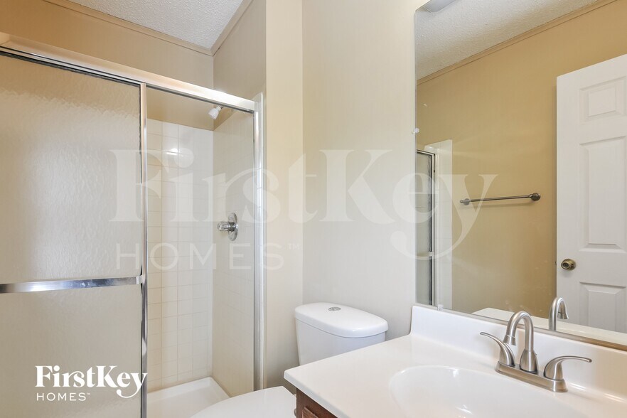 Building Photo - 2605 Westminister Dr