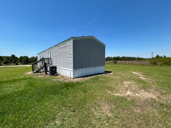 Building Photo - 1524 Jans Dr