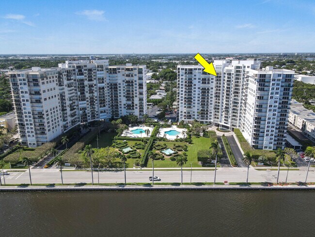 Building Photo - 1701 S Flagler Dr