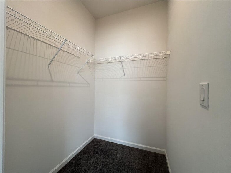 Building Photo - 2520 Whistler Wy NE