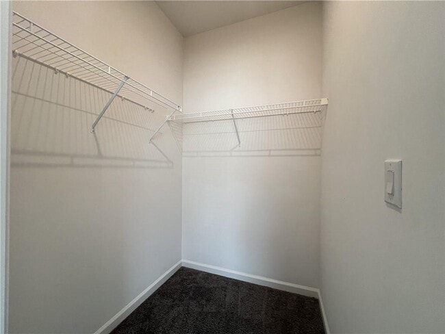 Building Photo - 2520 Whistler Wy NE