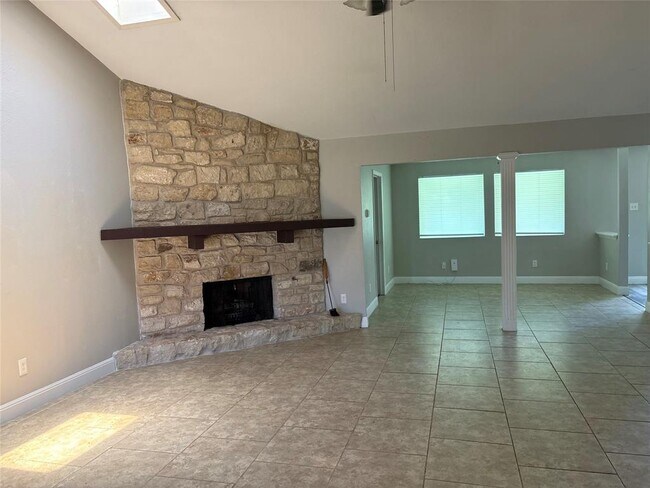 Building Photo - 11201 Amethyst Trail