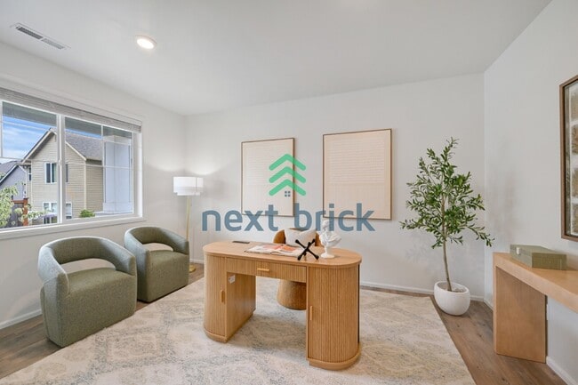 Building Photo - 5 Bed and 2.75 Bath, Spacious Maple Valley Home with Office, Loft & 2-Car Garage Available for Rent!