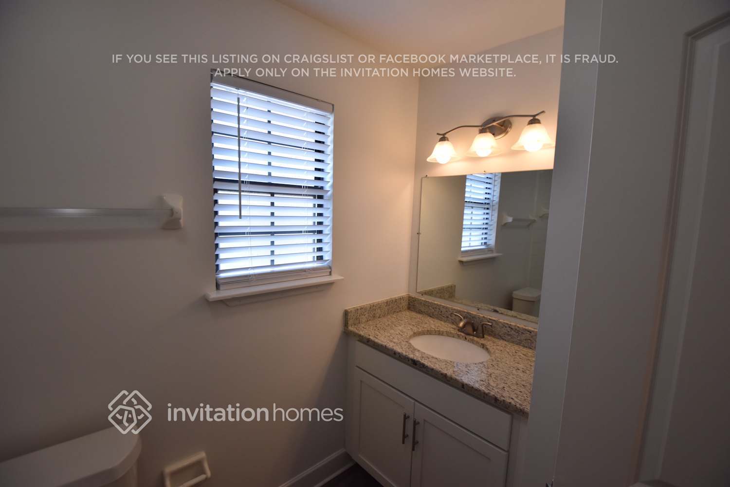 Building Photo - 12454 Rochford Ln