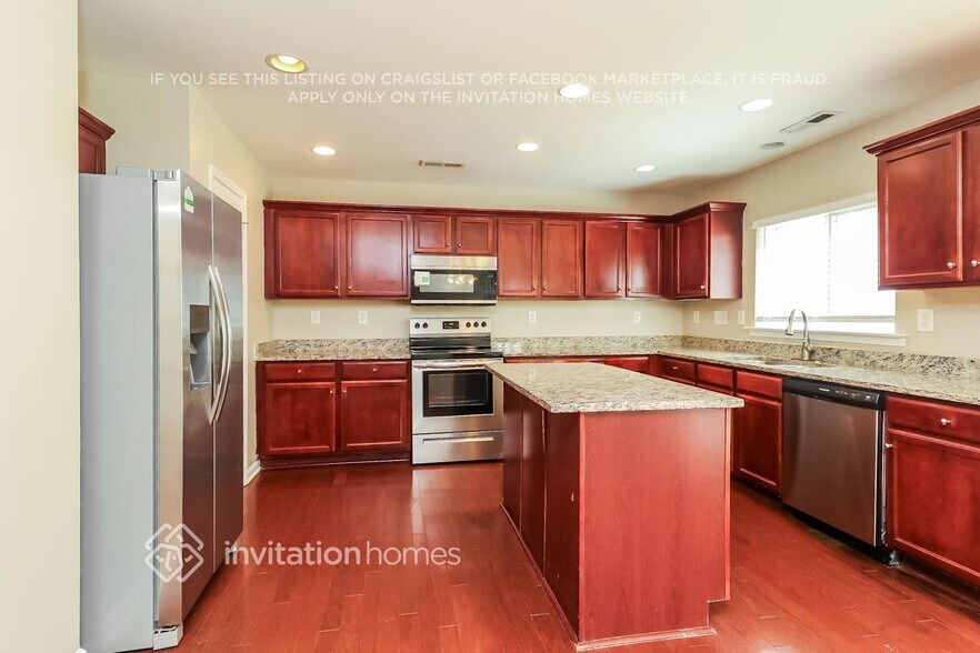 Building Photo - 2740 Markham Woods Ct