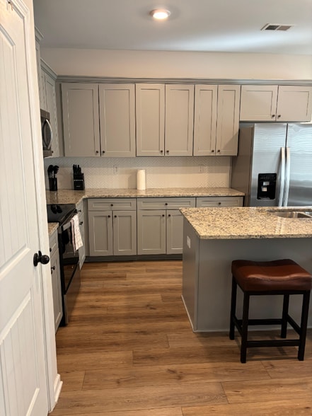 Building Photo - 6996 Zaniah Rd