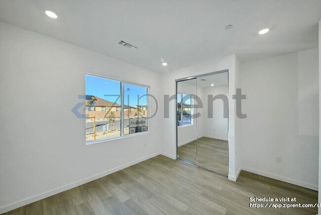 Building Photo - 5602 Gem Ct