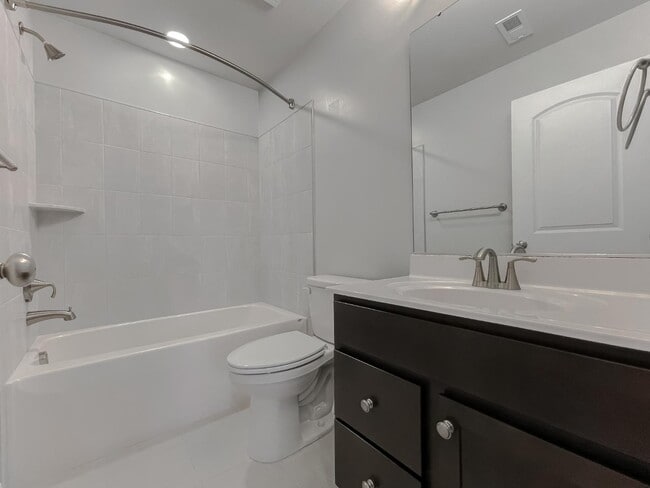 Building Photo - Sullivan Lane