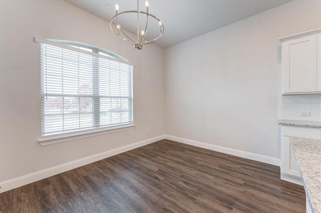 Building Photo - 6580 Iron Horse Blvd
