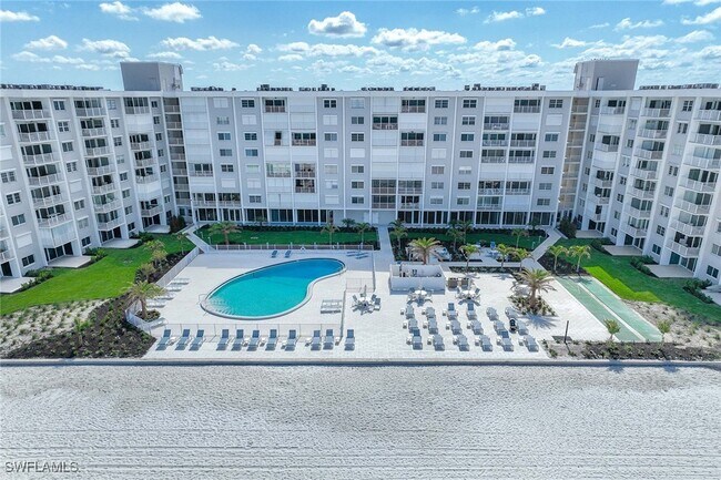 Building Photo - 3443 Gulf Shore Blvd N