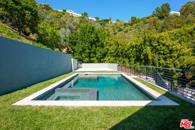 Building Photo - 1404 Devlin Dr