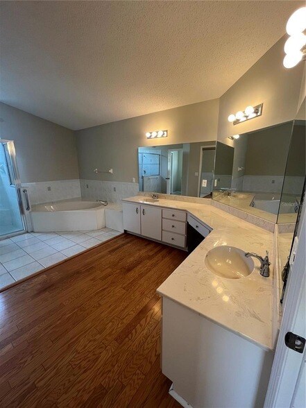 Building Photo - 77 Folcroft Ln