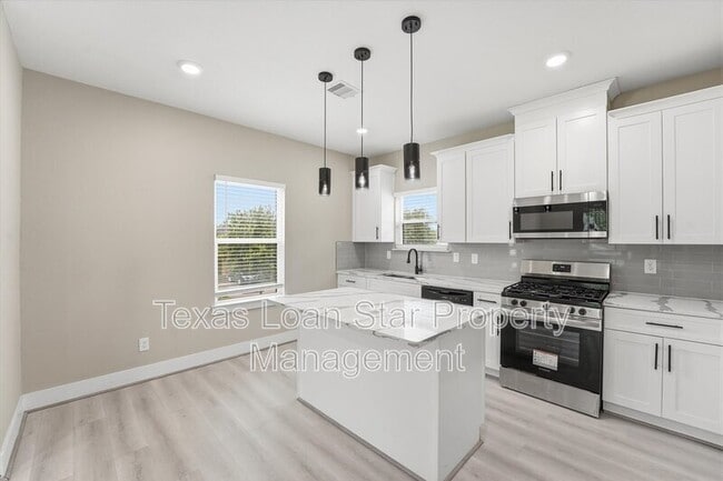 Building Photo - 3107 Grassmere St
