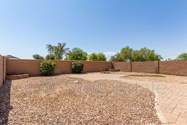 Building Photo - 34808 N Barzona Trail