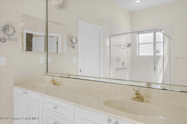Building Photo - 2254 Brightwood Cir