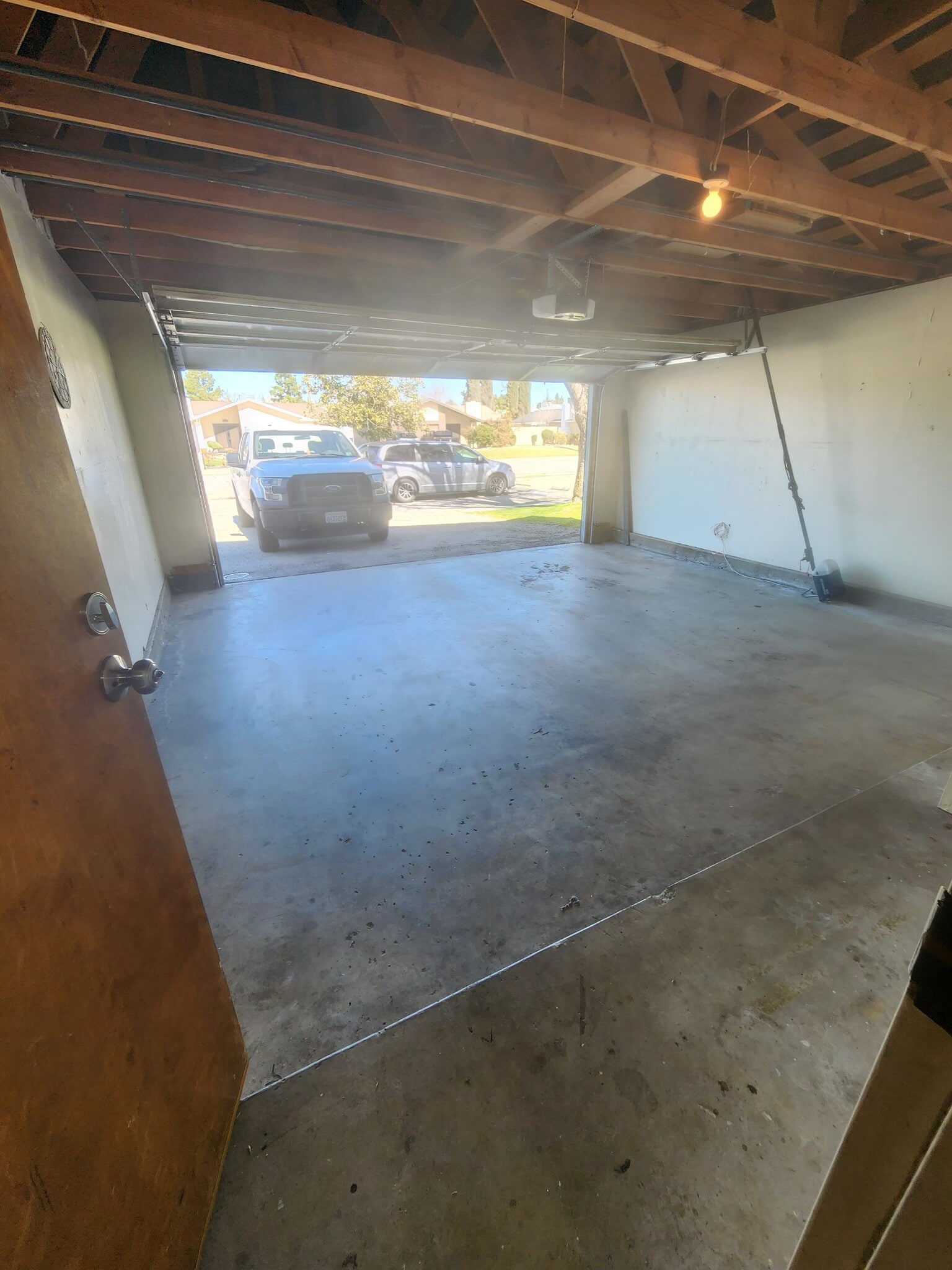 Building Photo - 5913 Auburn Oaks Dr