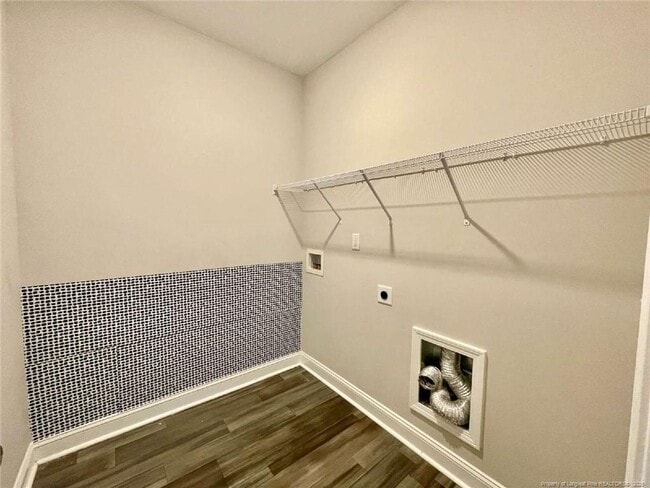 Building Photo - 111 Alfalfa Dr