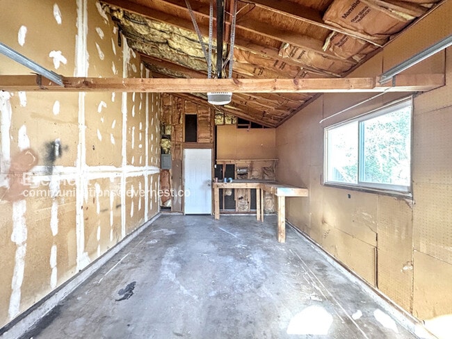 Building Photo - 1418 Luna Dr