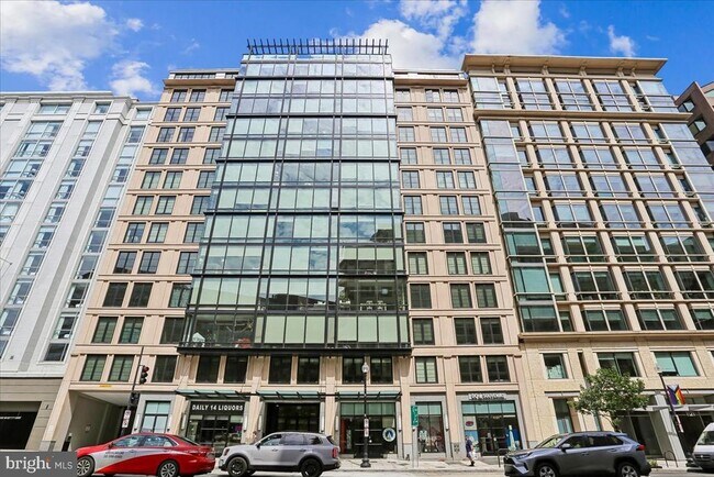 Building Photo - 1133 14th St NW