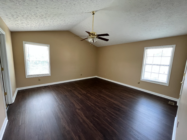 Building Photo - 3933 Brantley Dr
