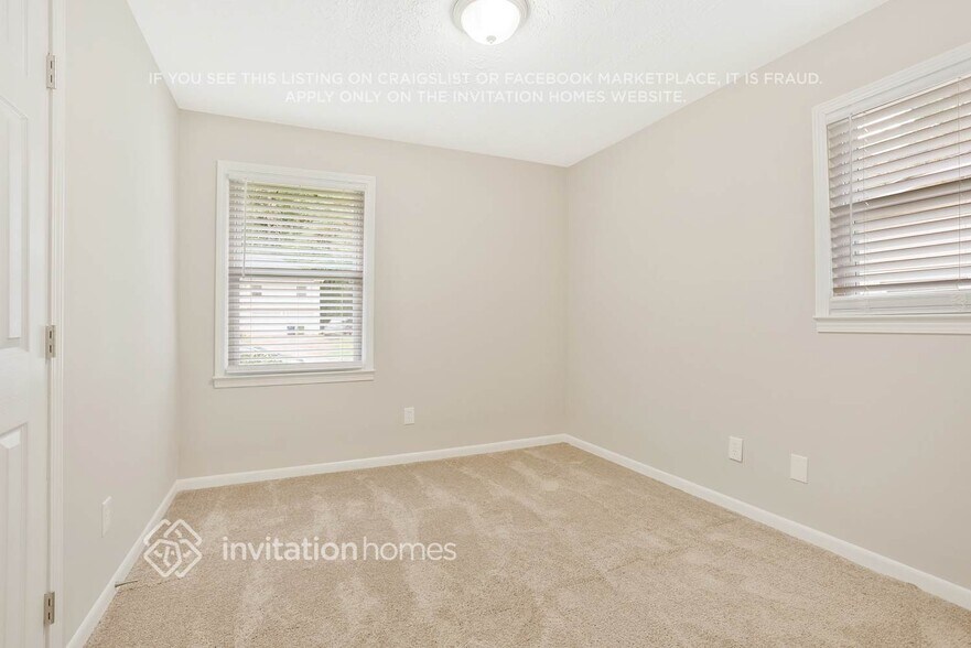 Building Photo - 415 Plainville Dr SW