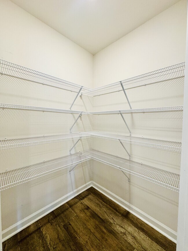 Building Photo - 809 Woodland Farms Cir