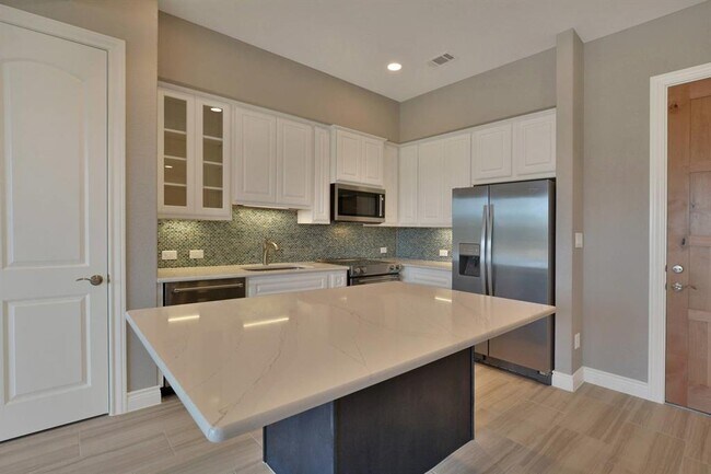 Building Photo - 106 Bella Toscana Ave