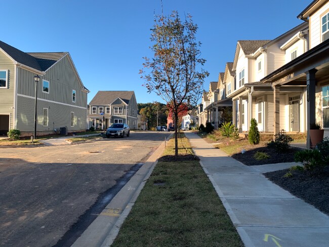 Building Photo - 4091 Aveline Ln