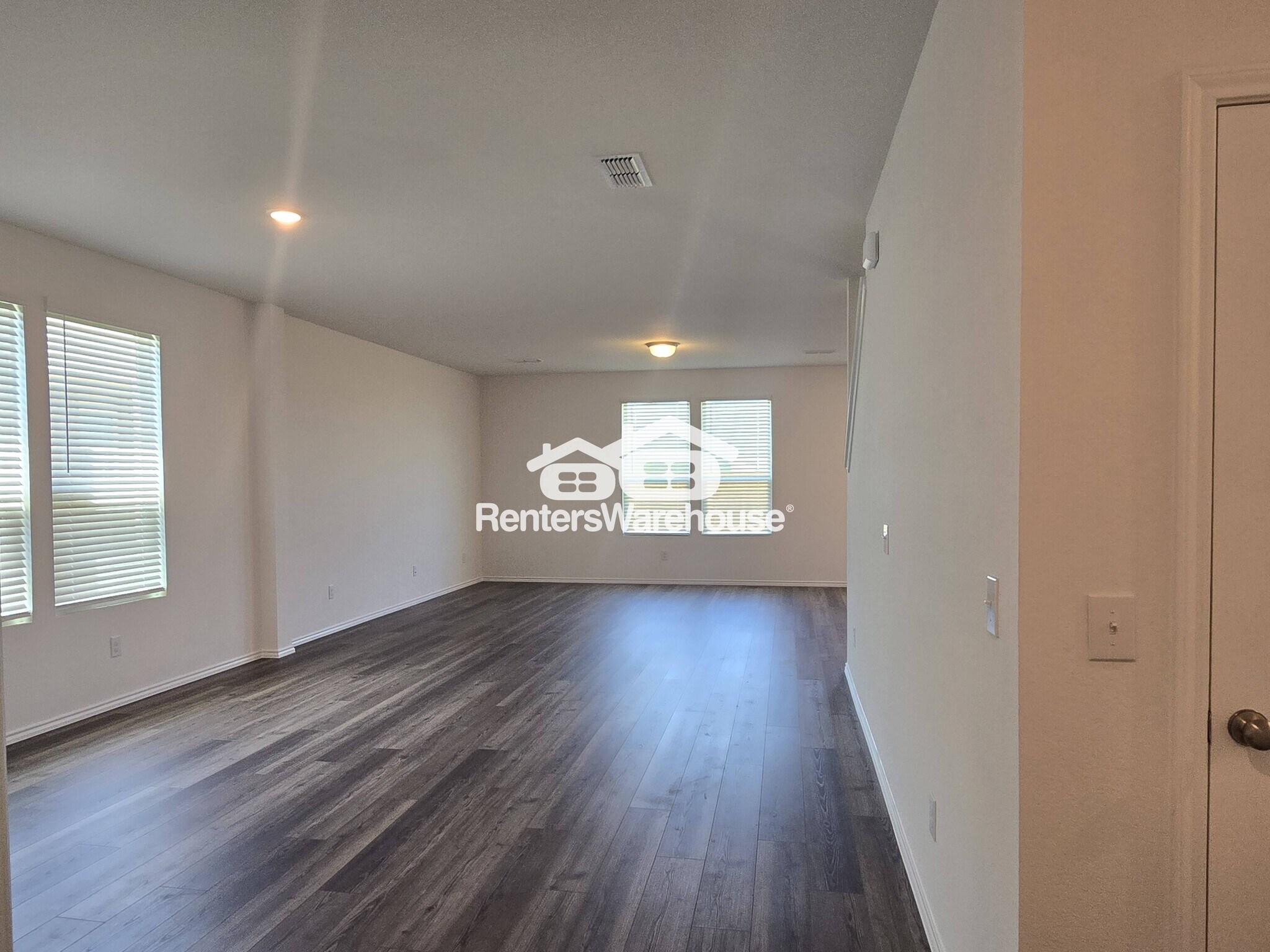 Building Photo - 2530 Carlow Ln
