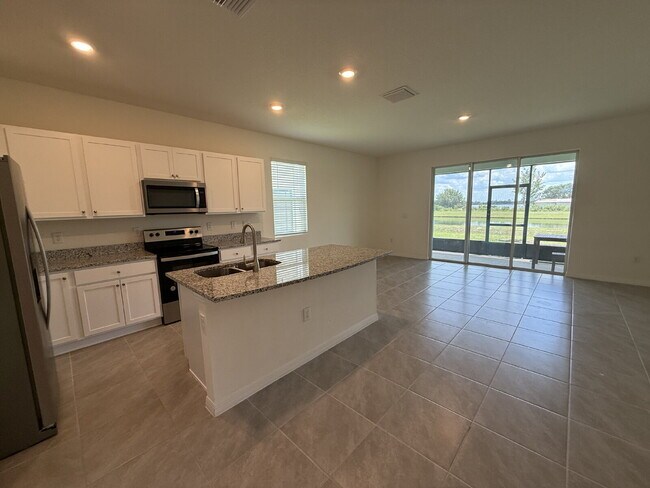 Building Photo - 2188 Tay Wes Dr