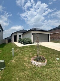 Building Photo - A Must See! Modern 3-Bed Home with Solar, ...