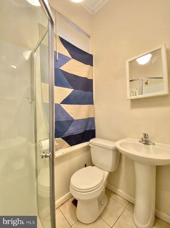 Building Photo - 2030 N Gratz St