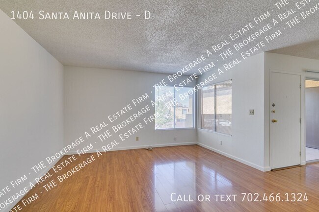 Building Photo - 1404 Santa Anita Dr