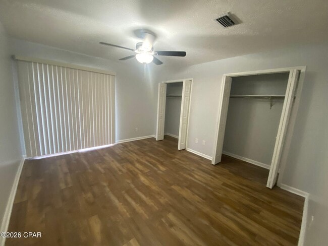 Building Photo - 631 S Hwy 22 A