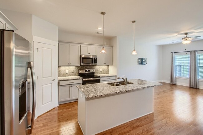 Building Photo - 3007 Blueberry Ln