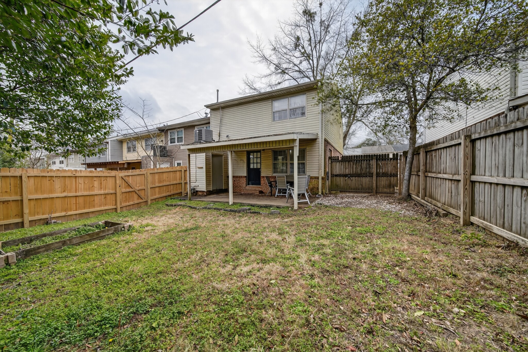 Building Photo - 534 Oak Meadow Ln