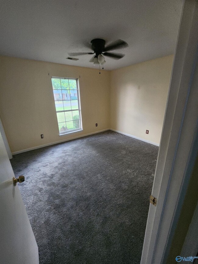 Building Photo - 109 Brenna Ln