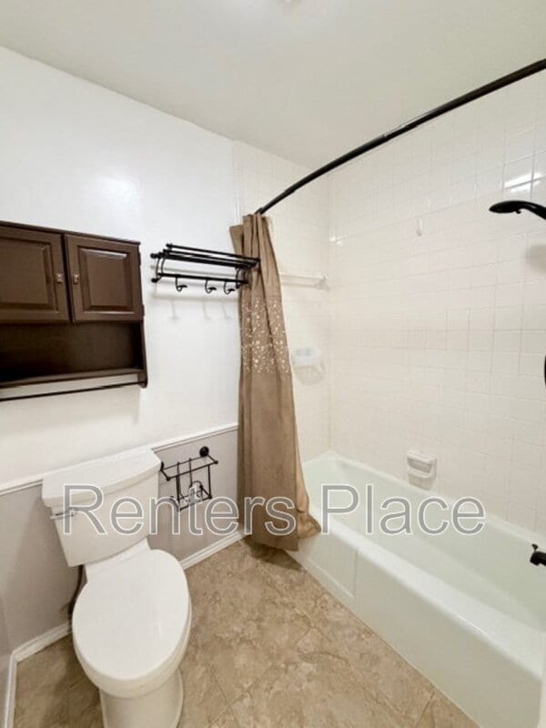 Building Photo - 6310 S 72nd E Pl