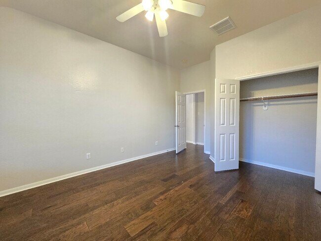 Building Photo - 18631 Mosshill Estates Ln