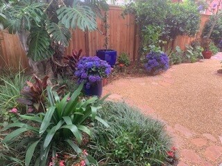 Building Photo - 1334 E 1st St