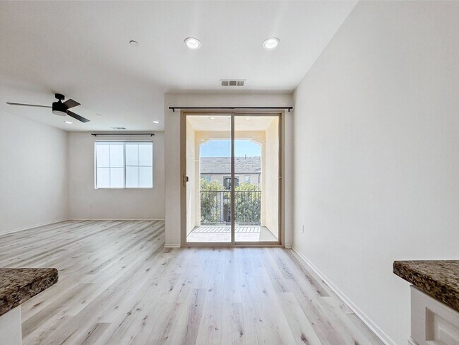 Building Photo - 3180 E Yountville Dr