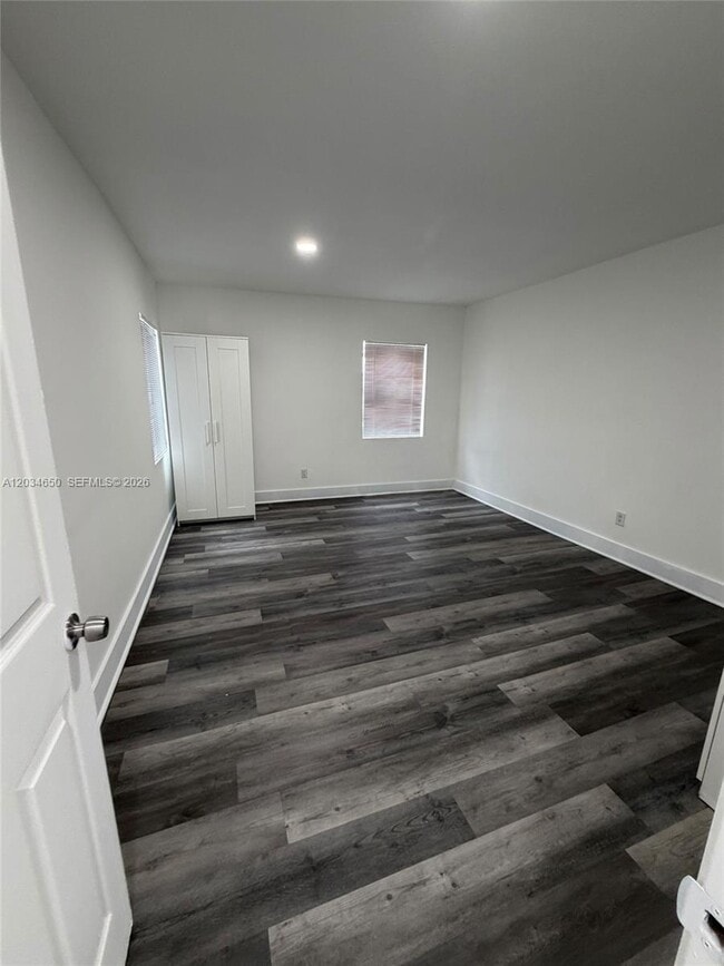 Building Photo - 2025 NW 72nd St