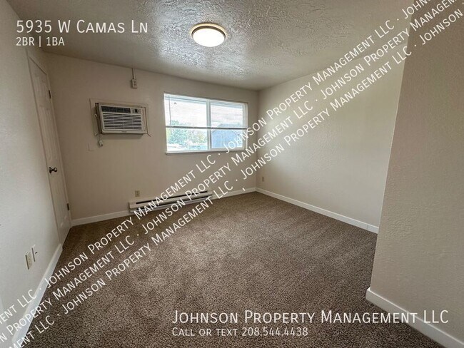 Building Photo - 5935 W Camas Ln