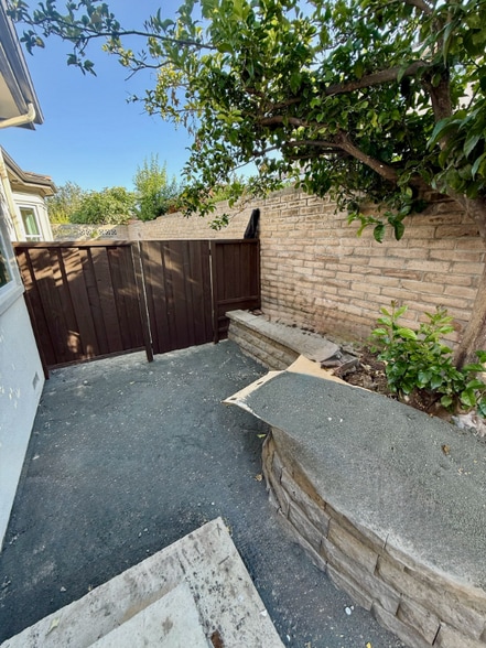 Building Photo - 41434 Erma Ave