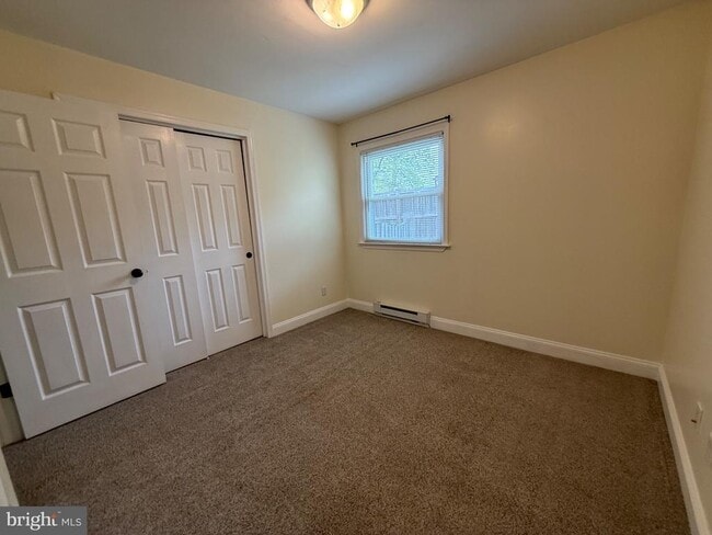 Building Photo - 416 Breslin Rd