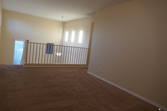 Building Photo - 6549 E 35th Pl